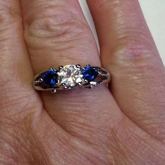 Antique style 925 white and sapphire blue fashion Ring - Picture 6 of 6